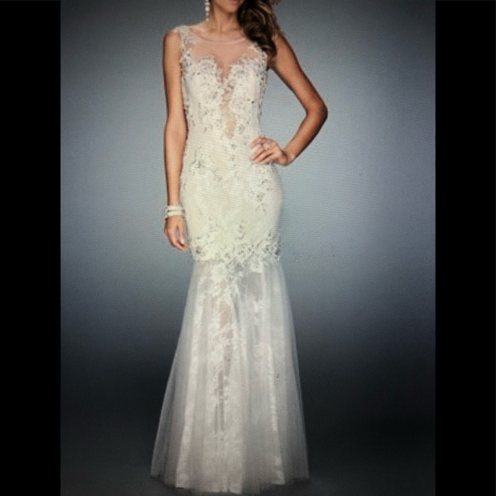 New Gigi Wedding Gown sheer back with beading Sz 2
